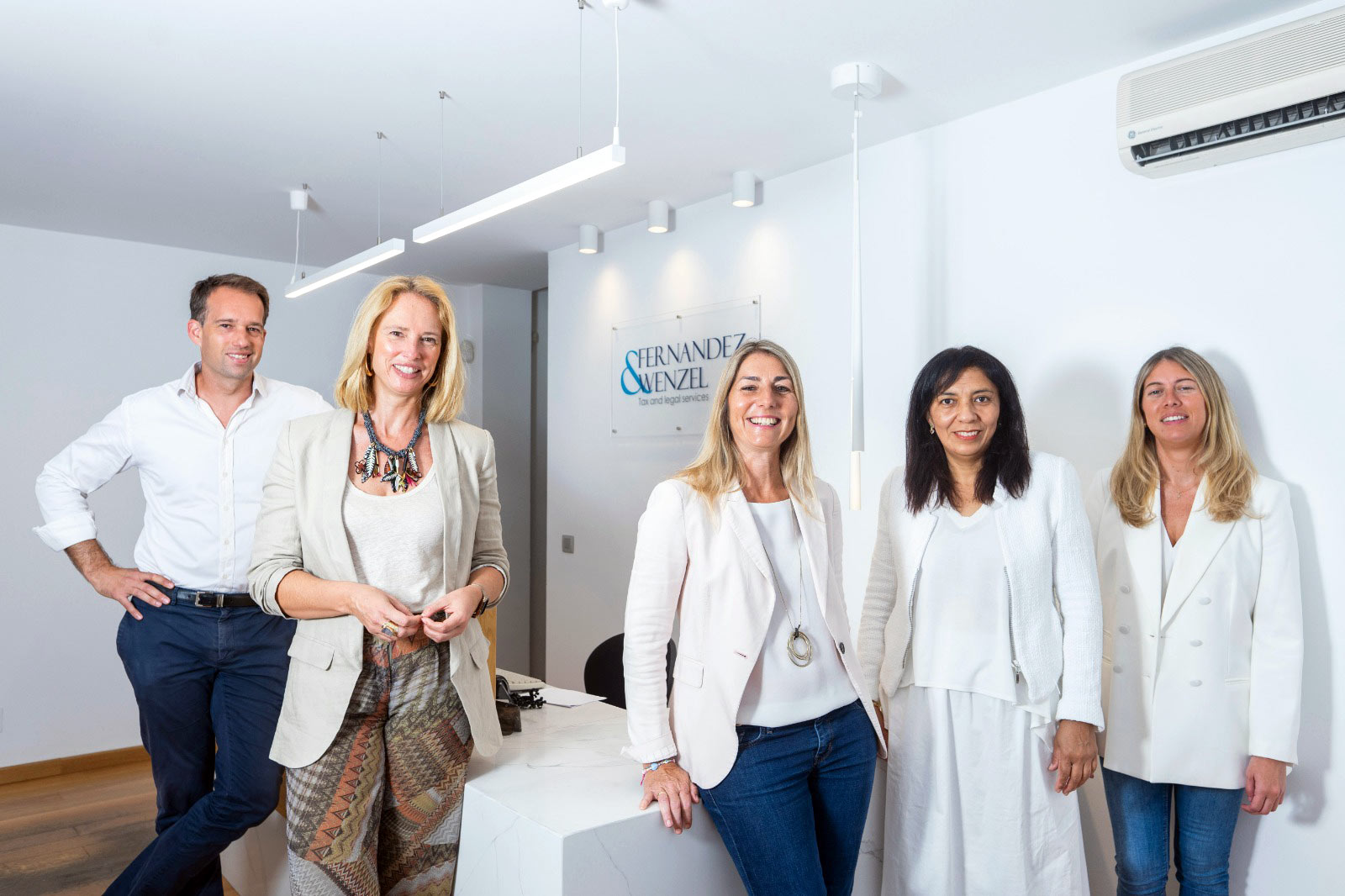Fernández & Wenzel team
