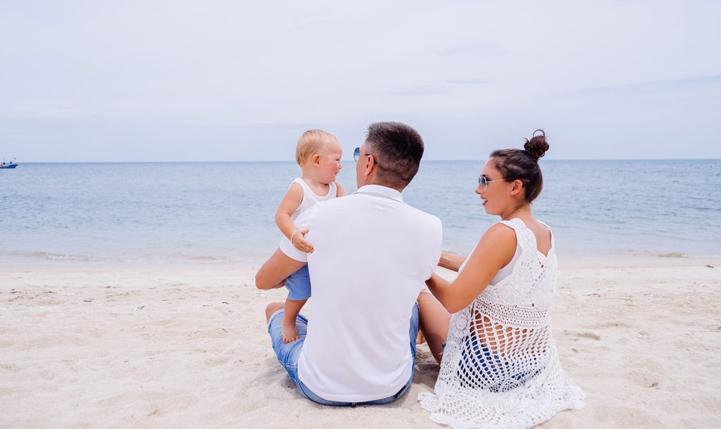 Familia en la playa